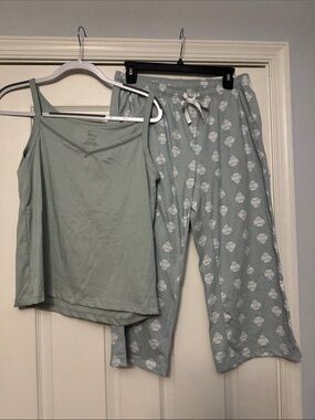 NWOT Felina Women’s 3 piece pajama set in size small-light sage green w/white